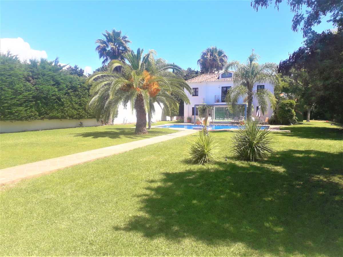 House in San Pedro de Alcantara, Andalusia 11917822