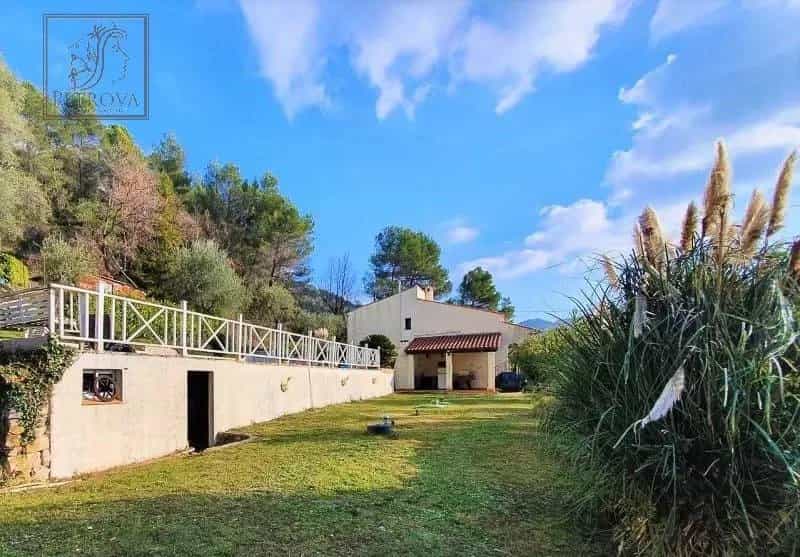 Huis in Levens, Provence-Alpes-Côte d'Azur 11918768