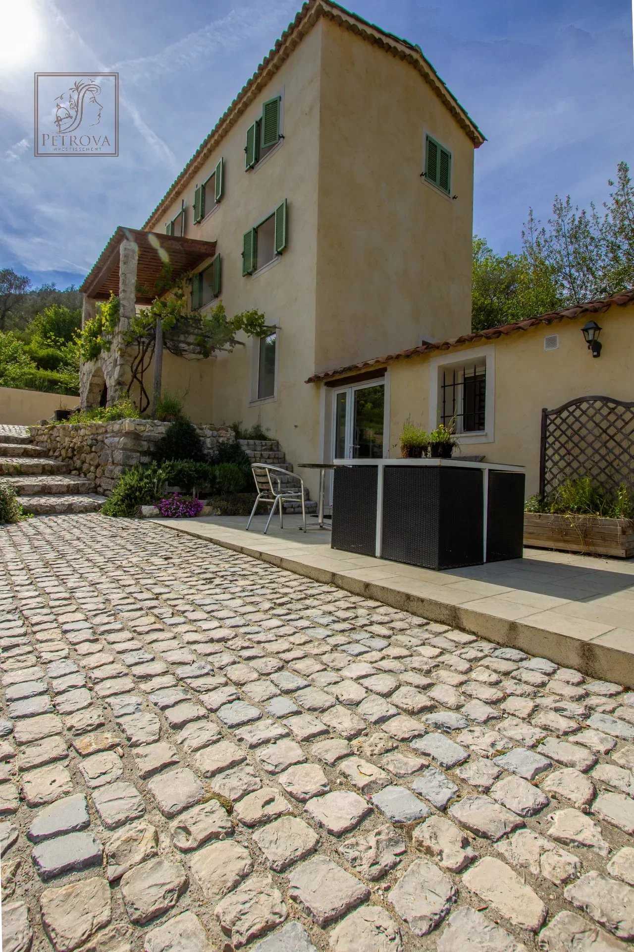 casa en Tourrette-Levens, Provence-Alpes-Cote d'Azur 11918773