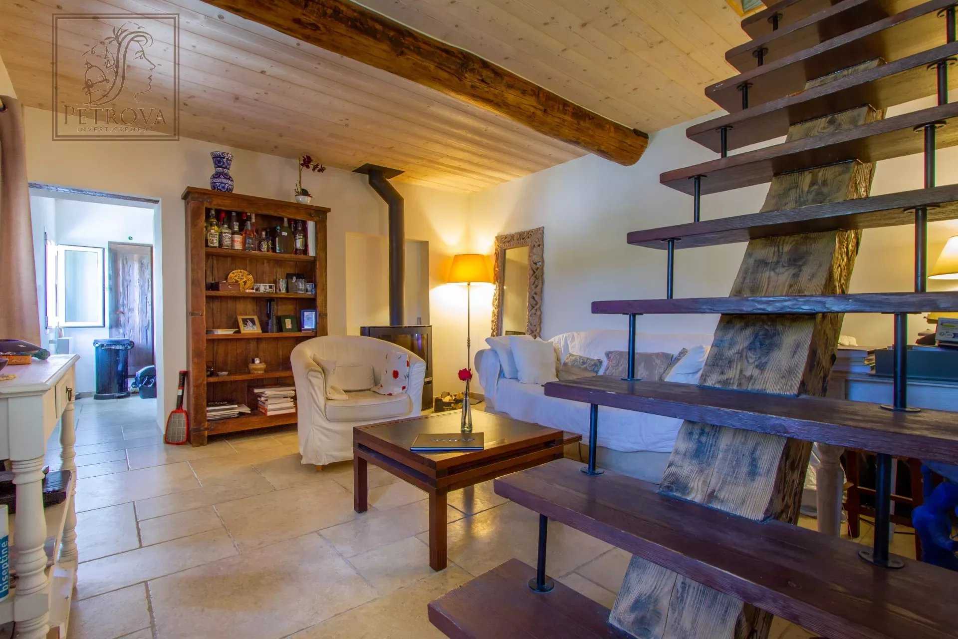 Casa nel Tourrette-Levens, Provence-Alpes-Cote d'Azur 11918773