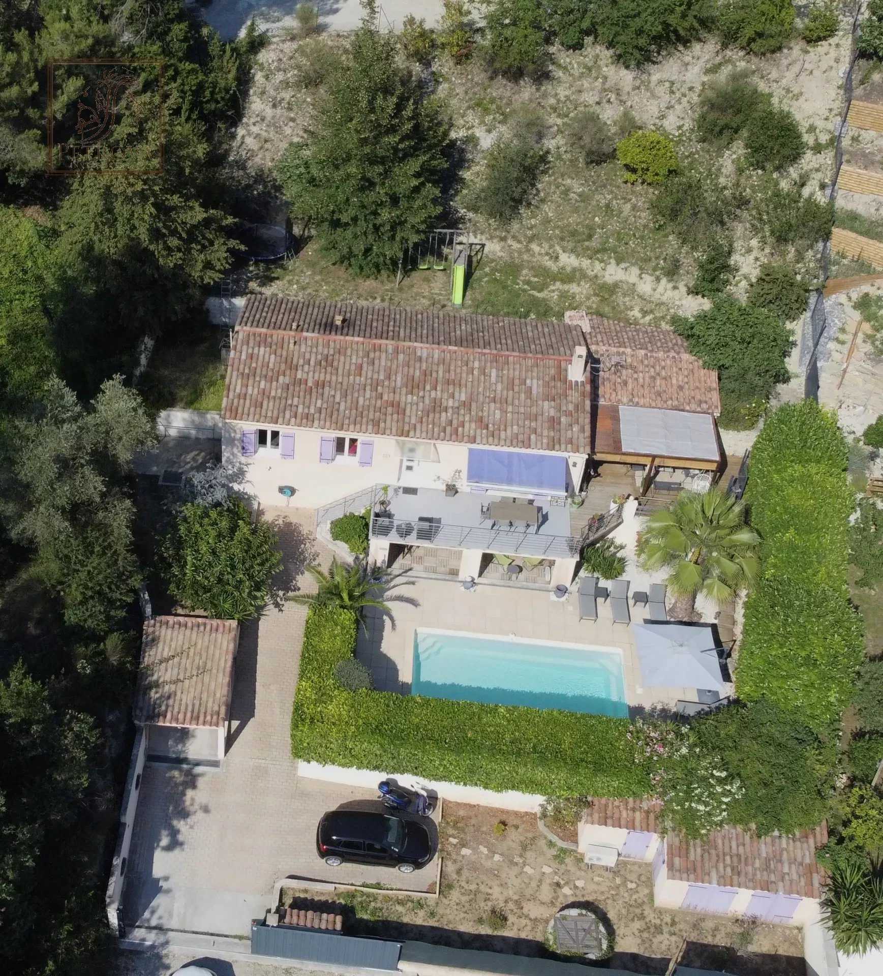 жилой дом в Tourrette-Levens, Provence-Alpes-Cote d'Azur 11918774