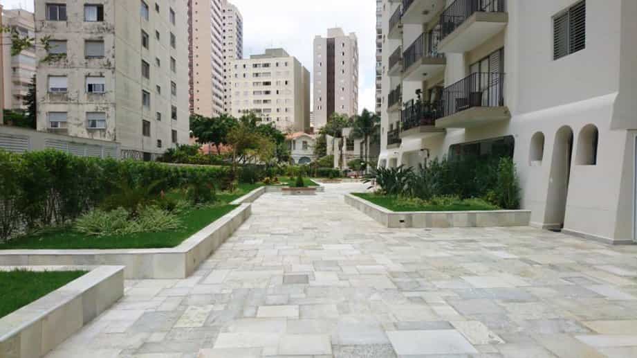 Condominium in Ibirapuera, São Paulo 11918905