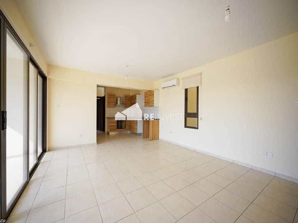 Condominium in Kiti, Larnaka 11919038