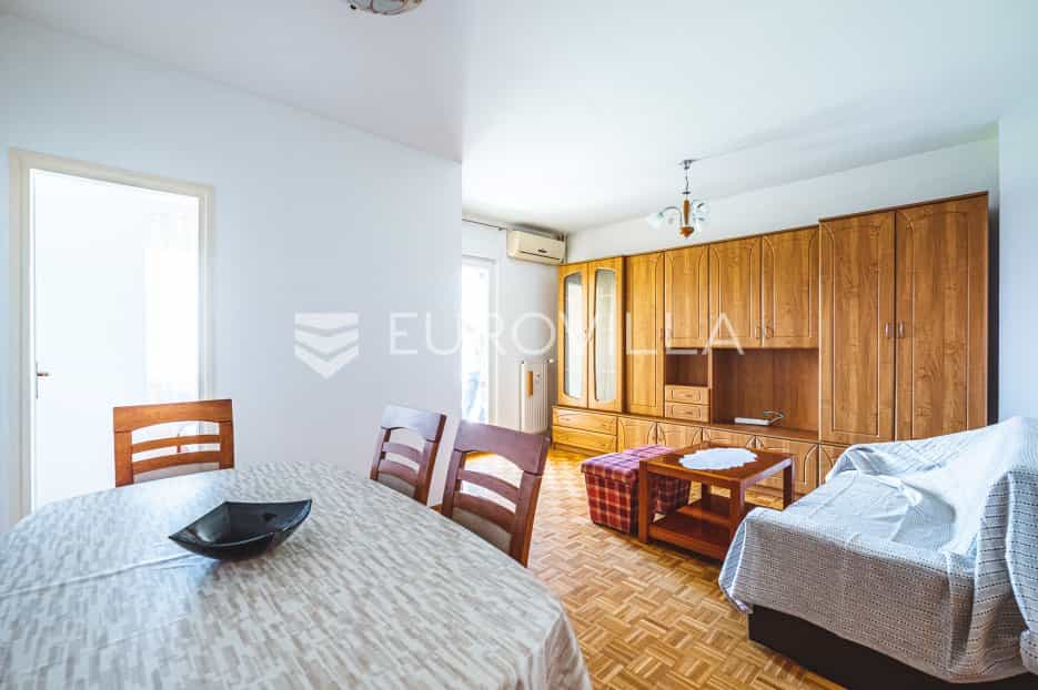 公寓 在 Zagreb,  11919062