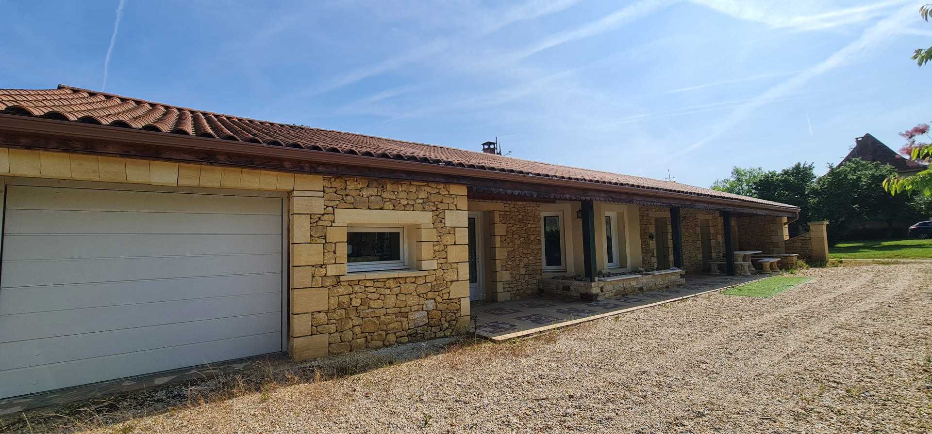 Huis in Sarlat-la-Caneda, Nouvelle-Aquitanië 11919550