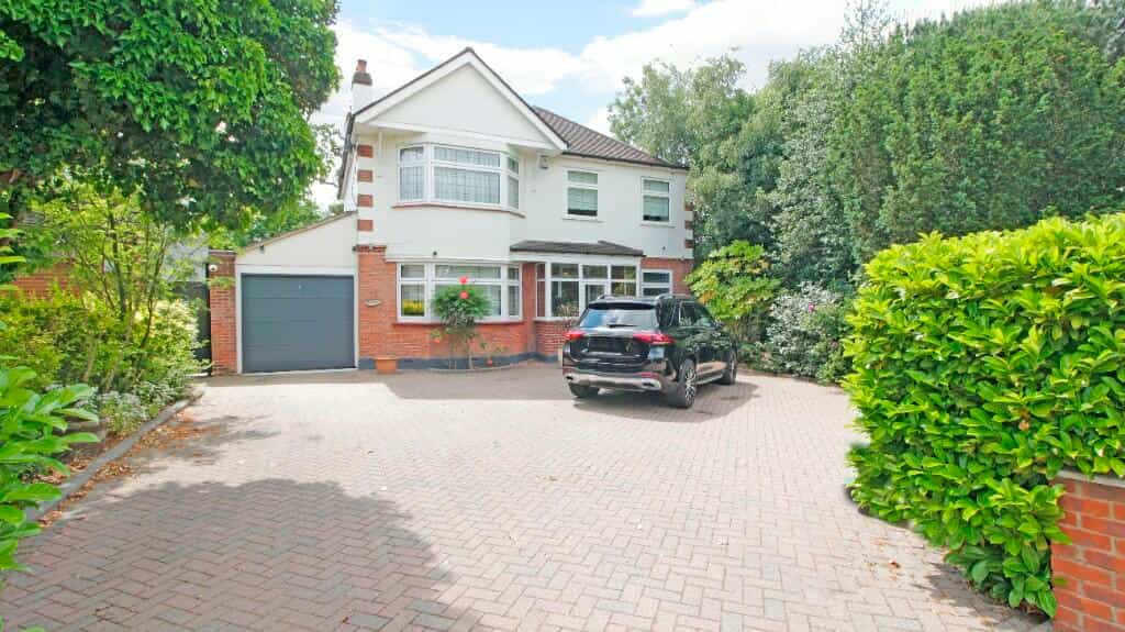 House in West Wickham, Bromley 11919703