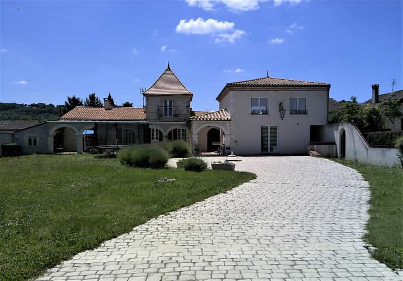 Hus i Villeneuve-sur-Lot, Nouvelle-Aquitaine 11919807
