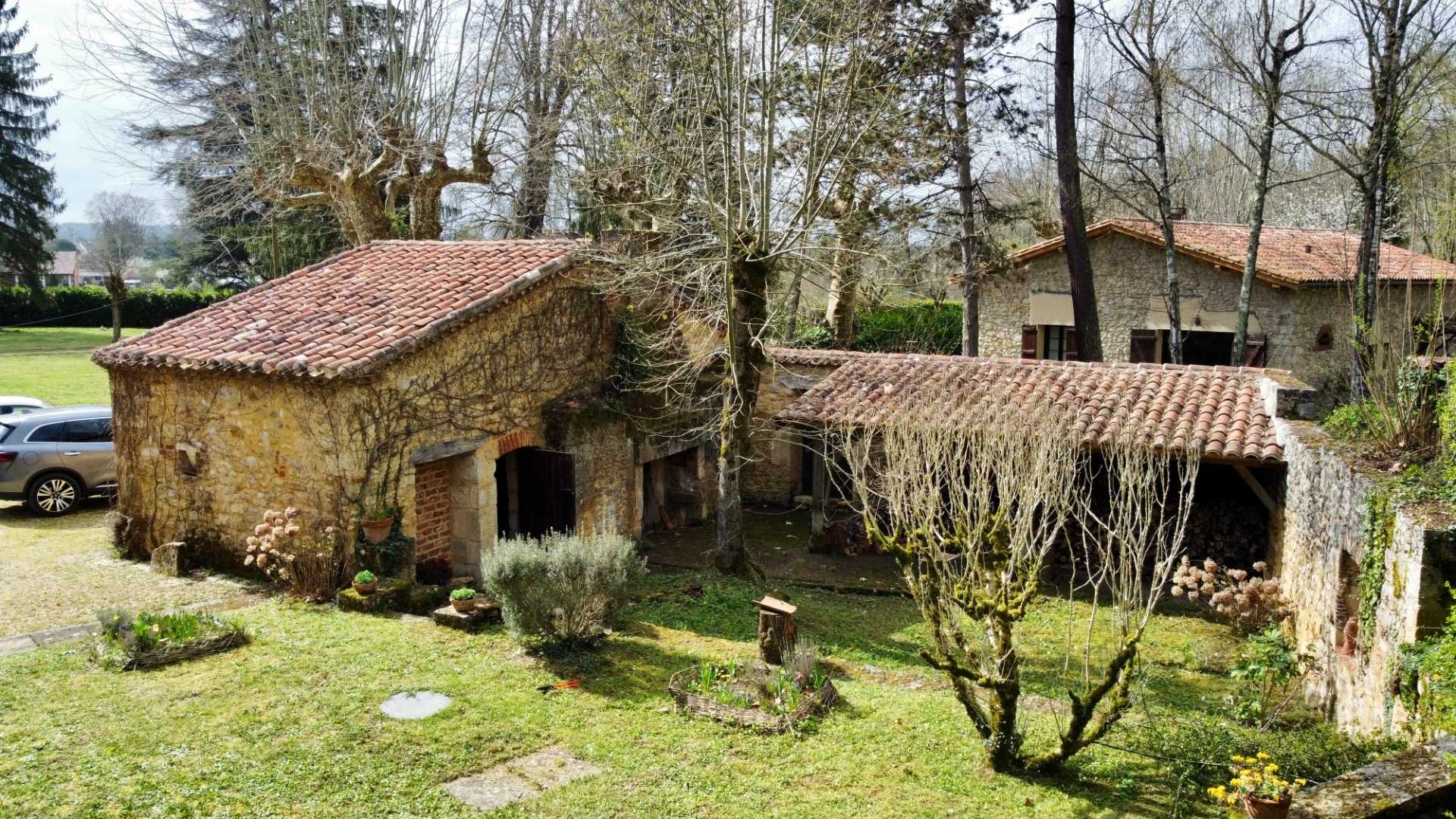 Casa nel Puy-l'Évêque, Occitanie 11919816