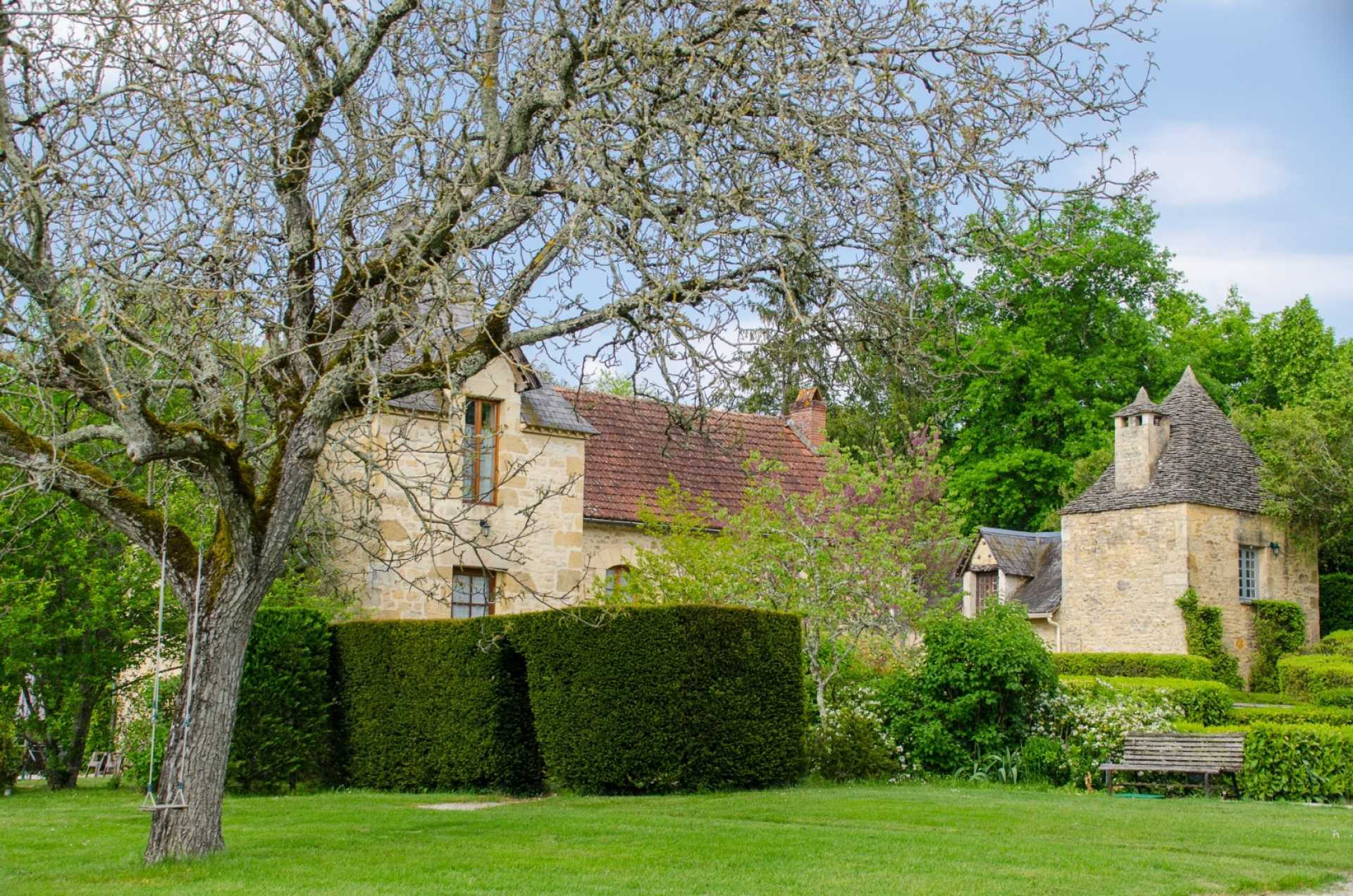 Talo sisään Sarlat-la-Caneda, Nouvelle-Aquitaine 11919839