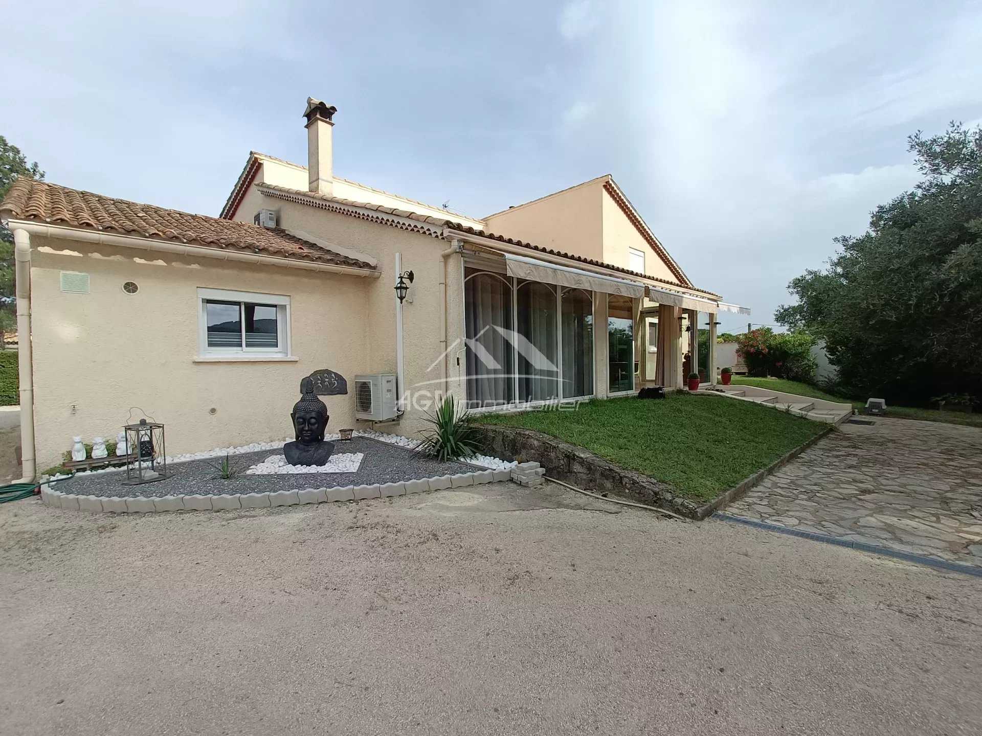 жилой дом в Saint-Julien, Occitanie 11921218
