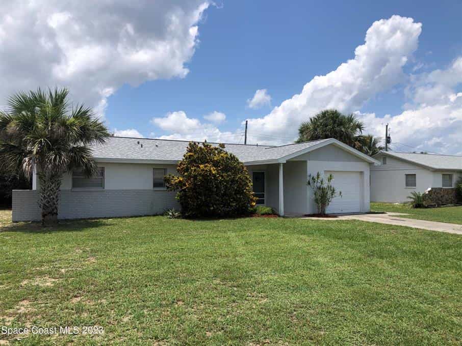 House in Indialantic, Florida 11921267