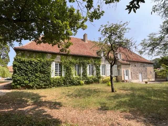 σπίτι σε Beaune, Côte-d'Or 11921287