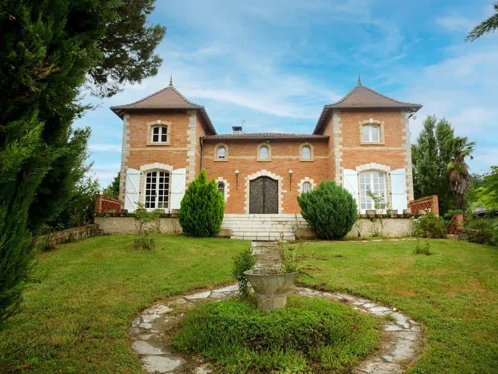 Residential in Montauban, Tarn-et-Garonne 11921384