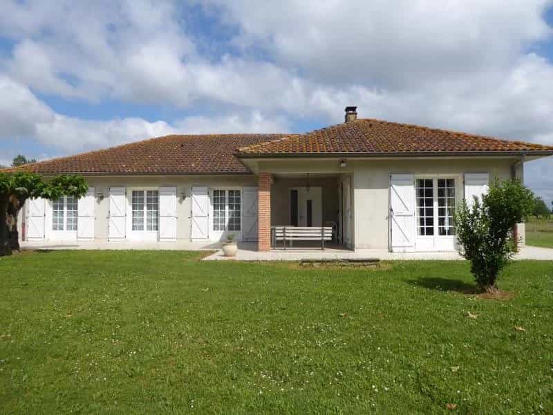 casa no Lacourt-Saint-Pierre, Occitânia 11921388
