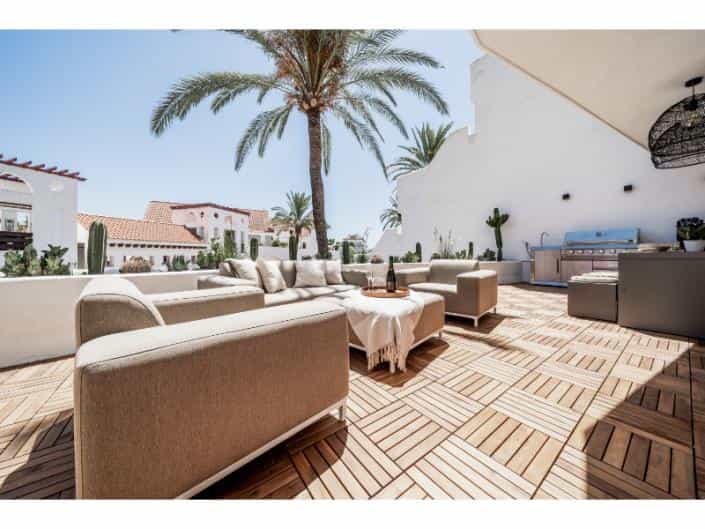 Condominium dans Marbella, Andalousie 11922488
