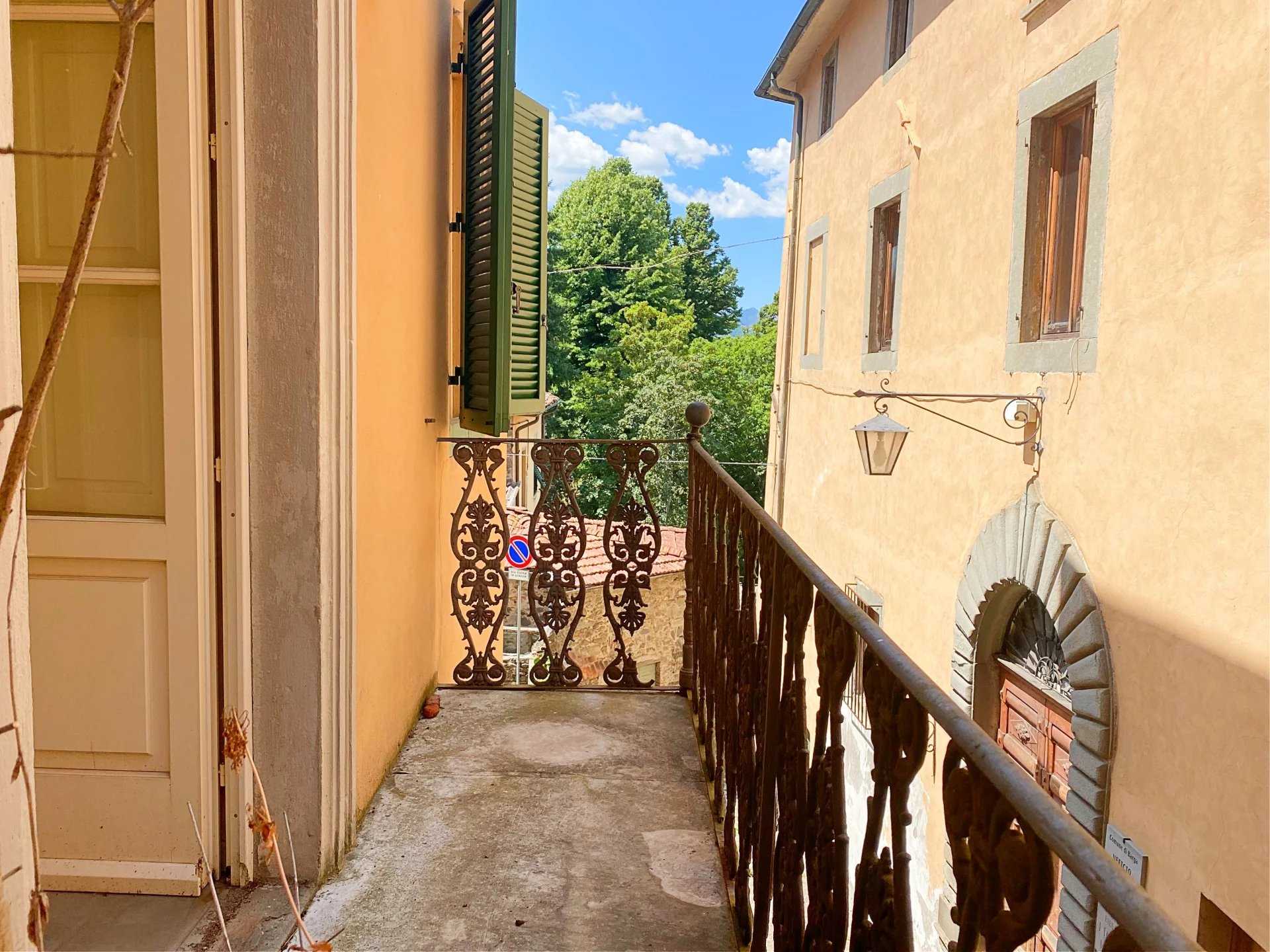 Condominium in Barga, Lucca 11923316