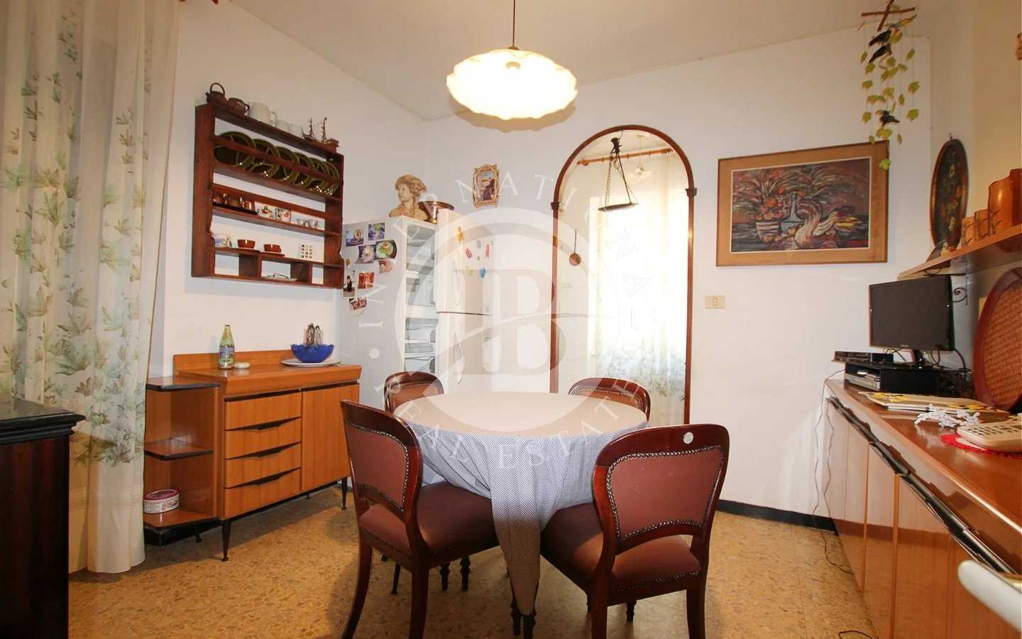 Квартира в Вернацца, Лігурія 11923396