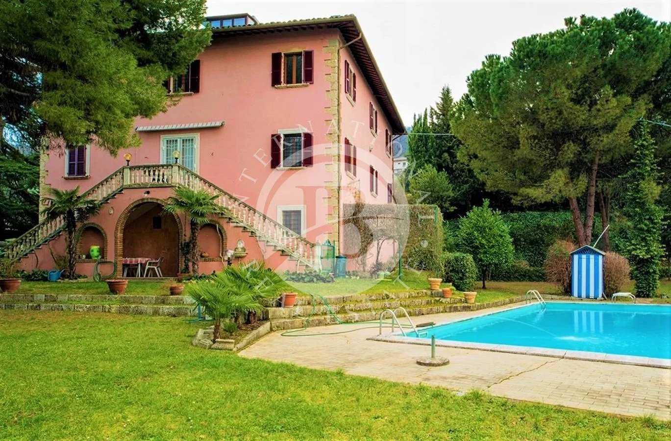 casa en Ascoli Piceno, Marcas 11923474