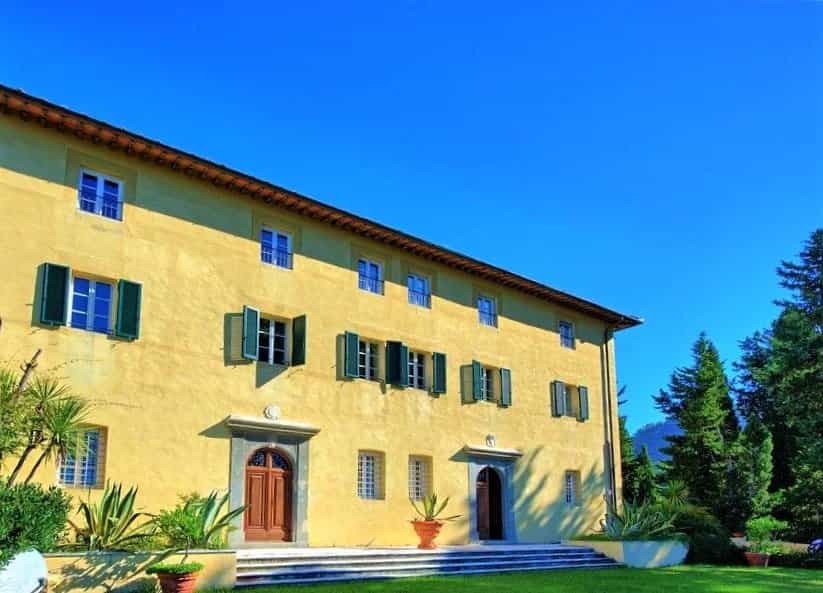 房子 在 Pietrasanta, Lucca 11923625