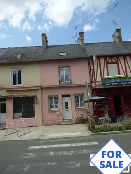 House in Pre-en-Pail, Pays de la Loire 11924144