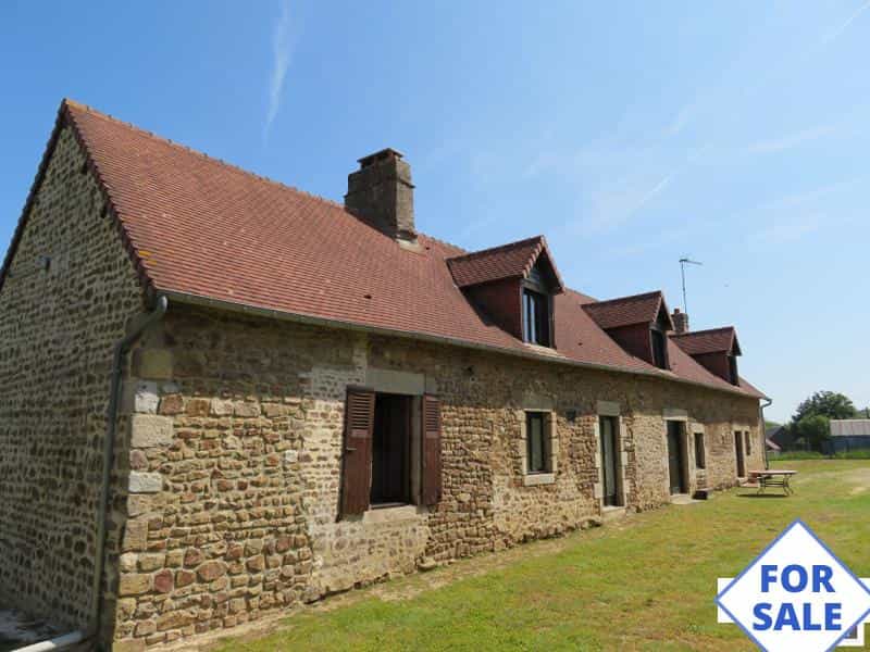 Dom w Saint-Denis-sur-Sarthon, Normandia 11924145