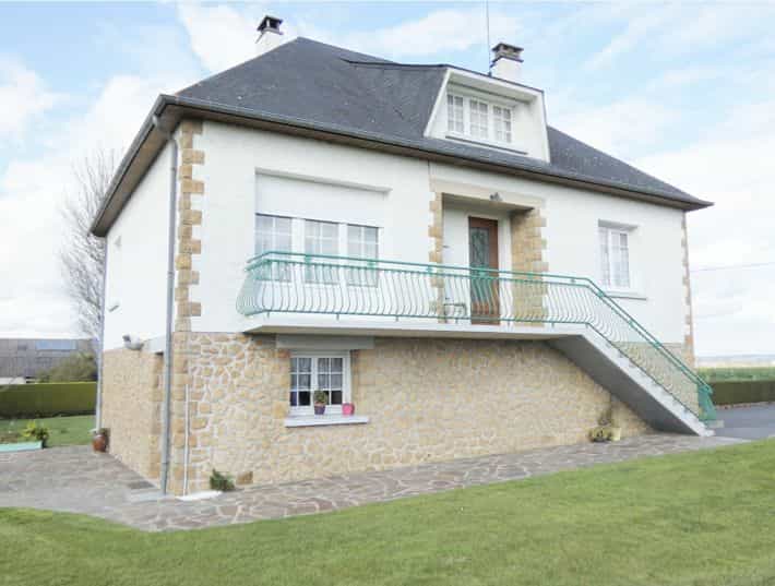 Casa nel Le Mesnil-Rainfray, Normandia 11924162