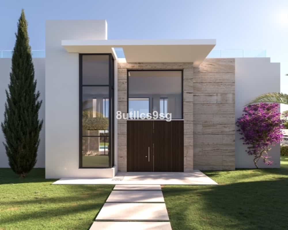 House in Estepona, Andalusia 11924322