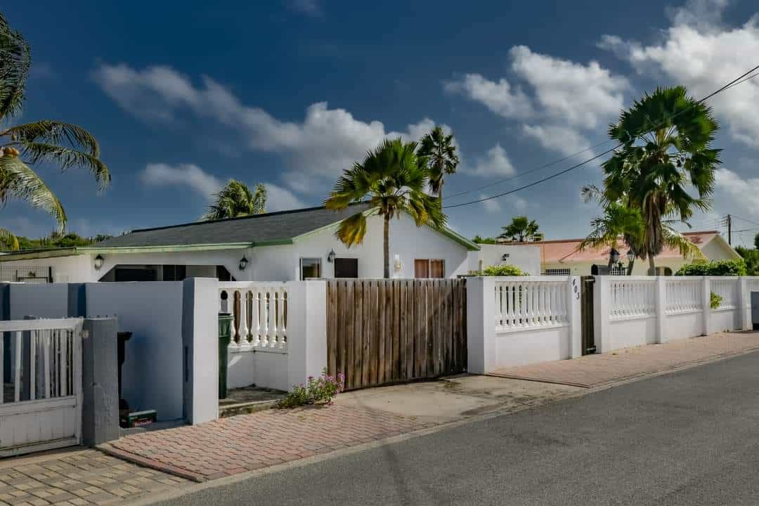 房子 在 Oranjestad,  11924344