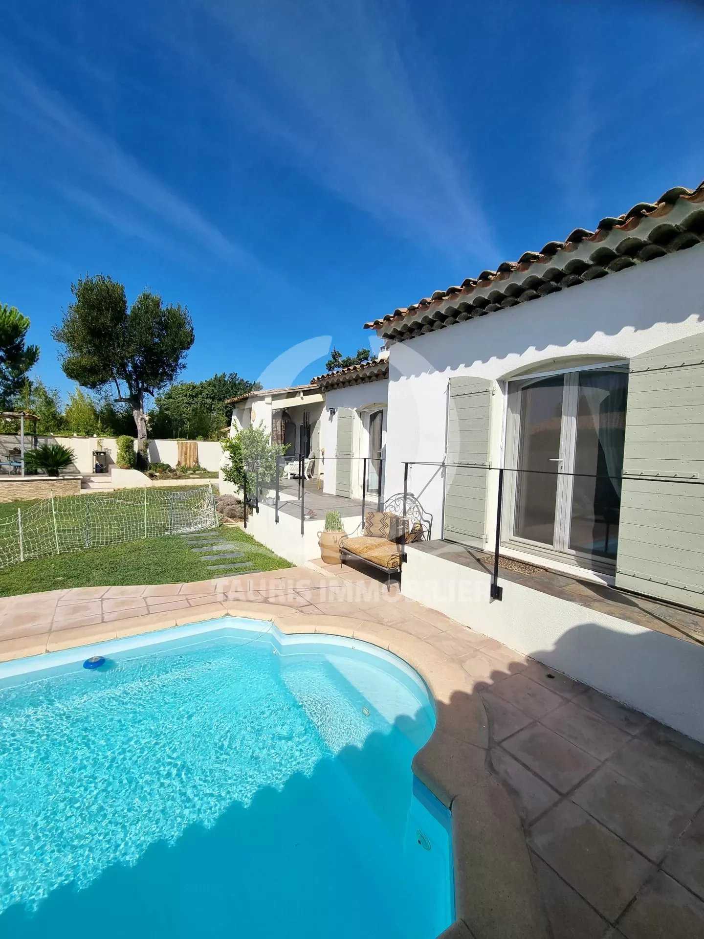 Huis in Istres, Provence-Alpes-Côte d'Azur 11926263