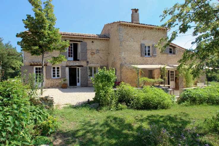 Talo sisään Fayence, Provence-Alpes-Cote d'Azur 11927966