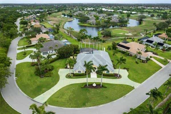 House in San Carlos Park, Florida 11929468