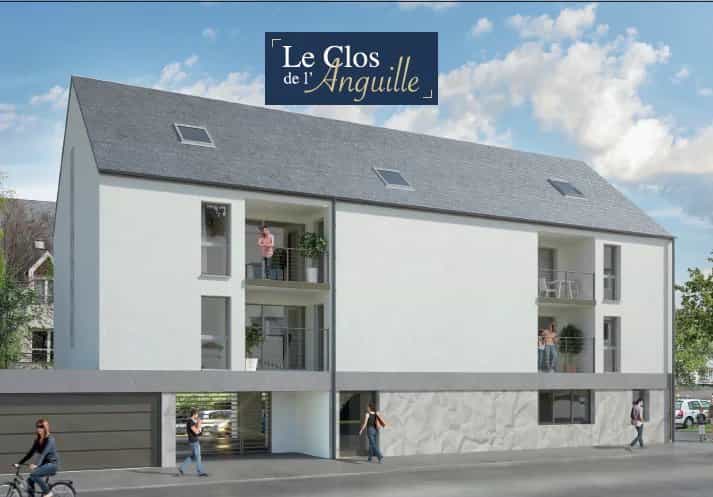 Condominium in Tours, Centre-Val de Loire 11929541