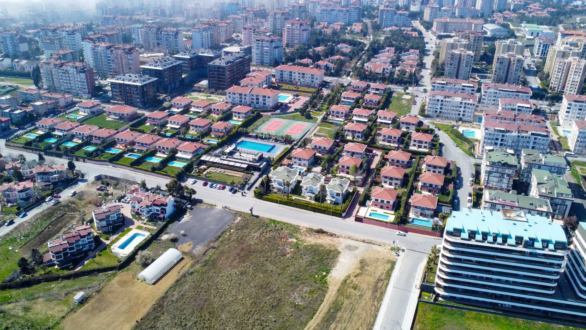 Multiple Houses in Guzelce, Istanbul 11929688