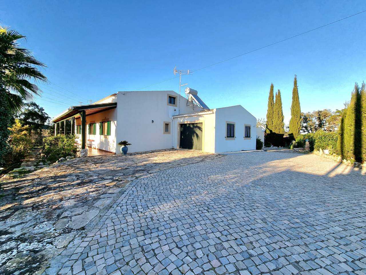 House in Sao Bras de Alportel, Faro 11929712