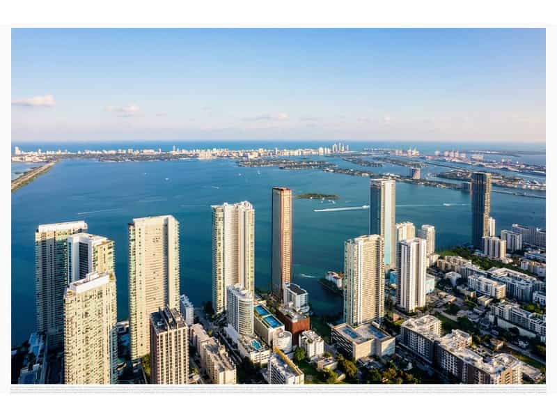 Condominium in Miami, Florida 11929794