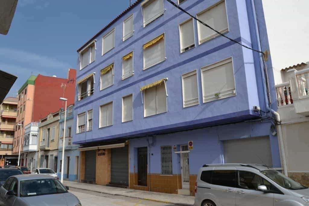 Condominium in El Grao de Moncófar, Comunidad Valenciana 11929839