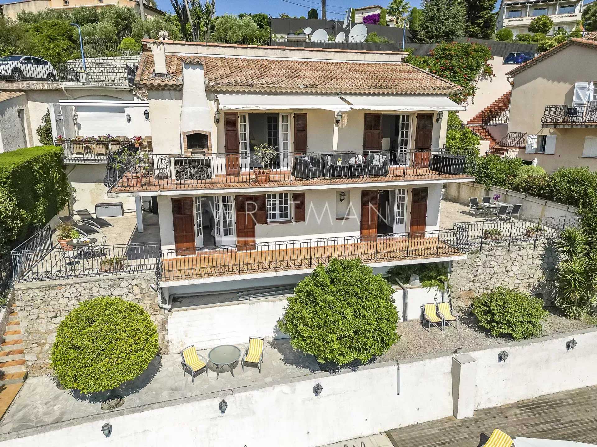 casa no Mandelieu-la-Napoule, Provença-Alpes-Costa Azul 11930328