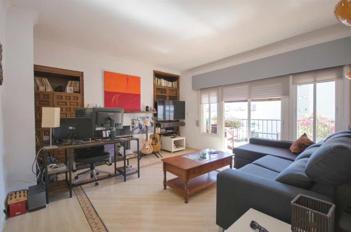 Eigentumswohnung im Marbella, Andalusia 11930551