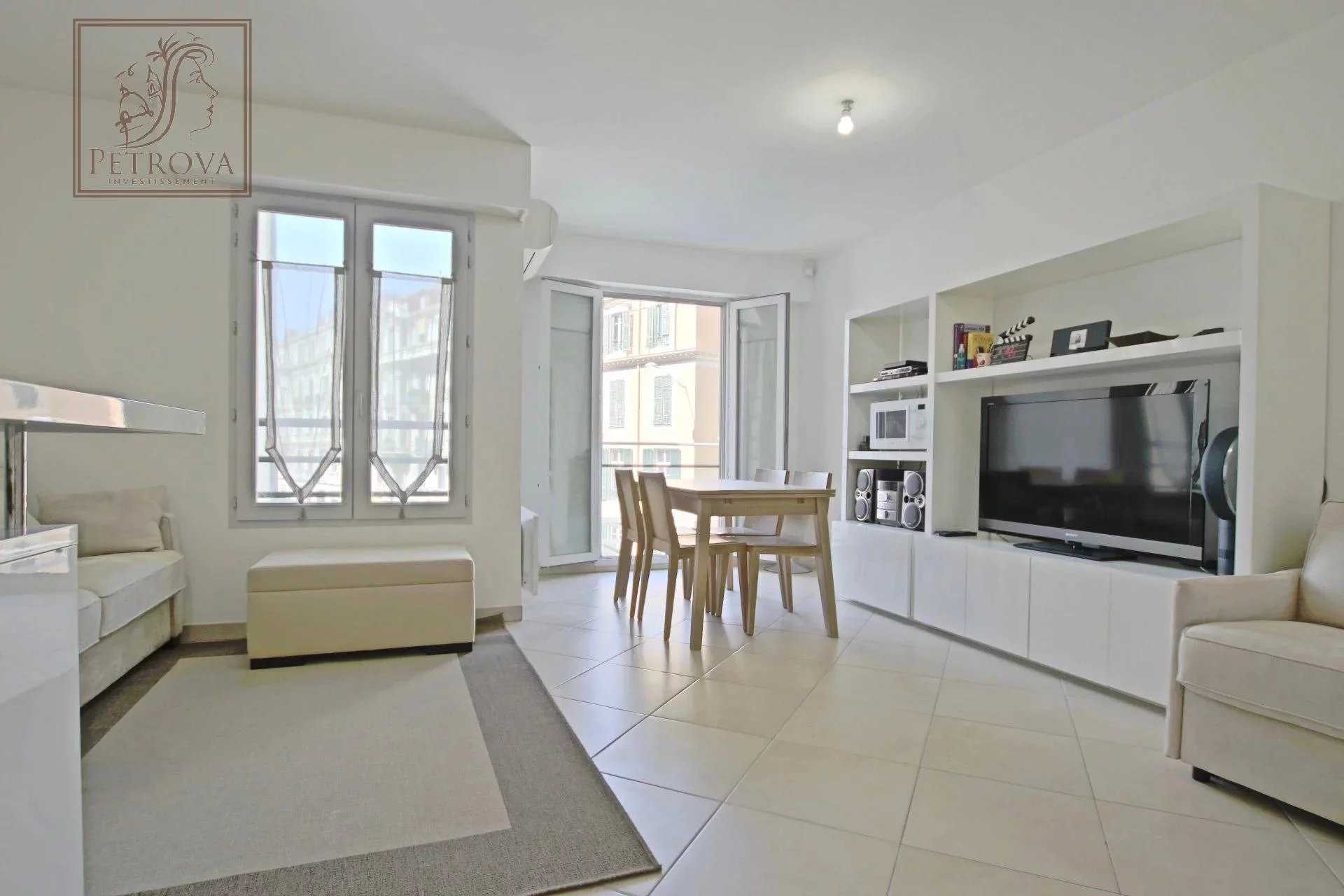 Residential in Nice, Alpes-Maritimes 11931188