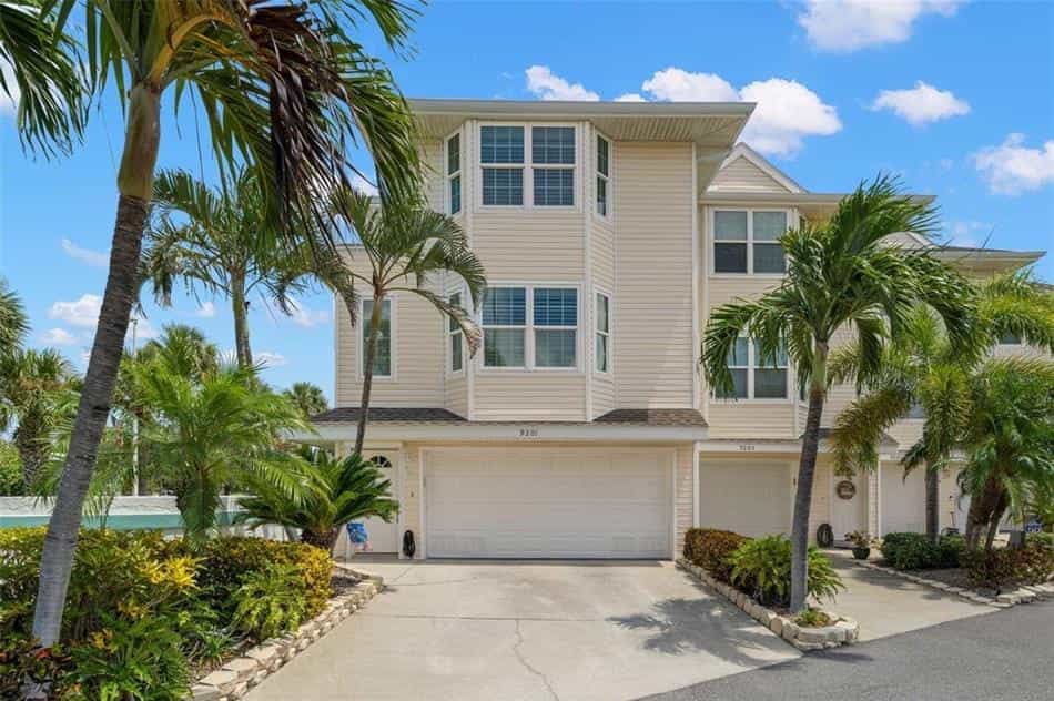 Haus im St. Pete Beach, Florida 11931215