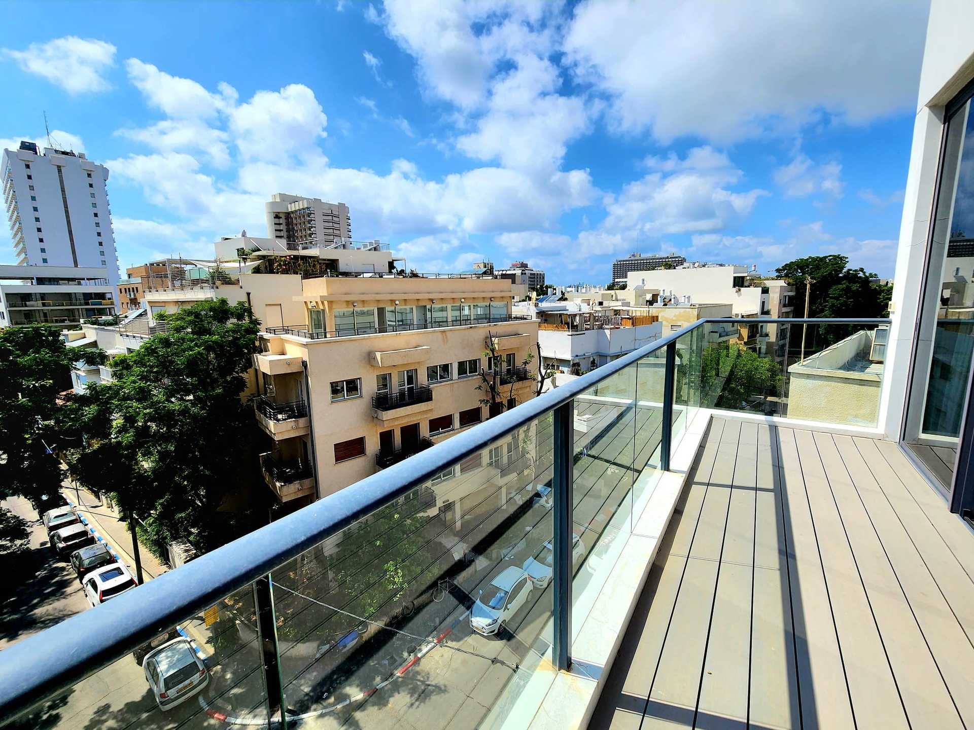 Osakehuoneisto sisään Tel Aviv-Yafo, Ruppin Street 11931484