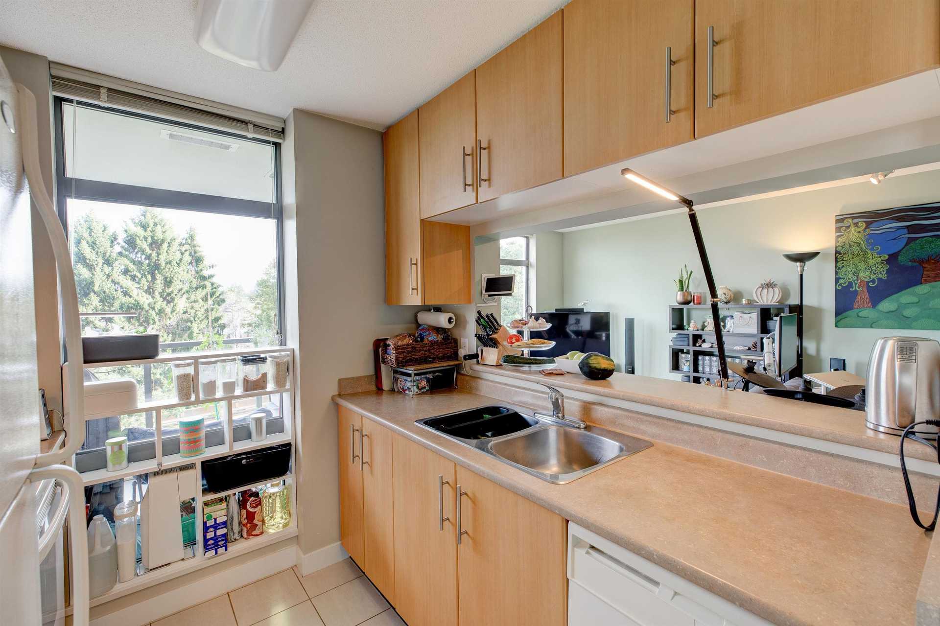公寓 在 Vancouver, 3660 Vanness Avenue 11931500