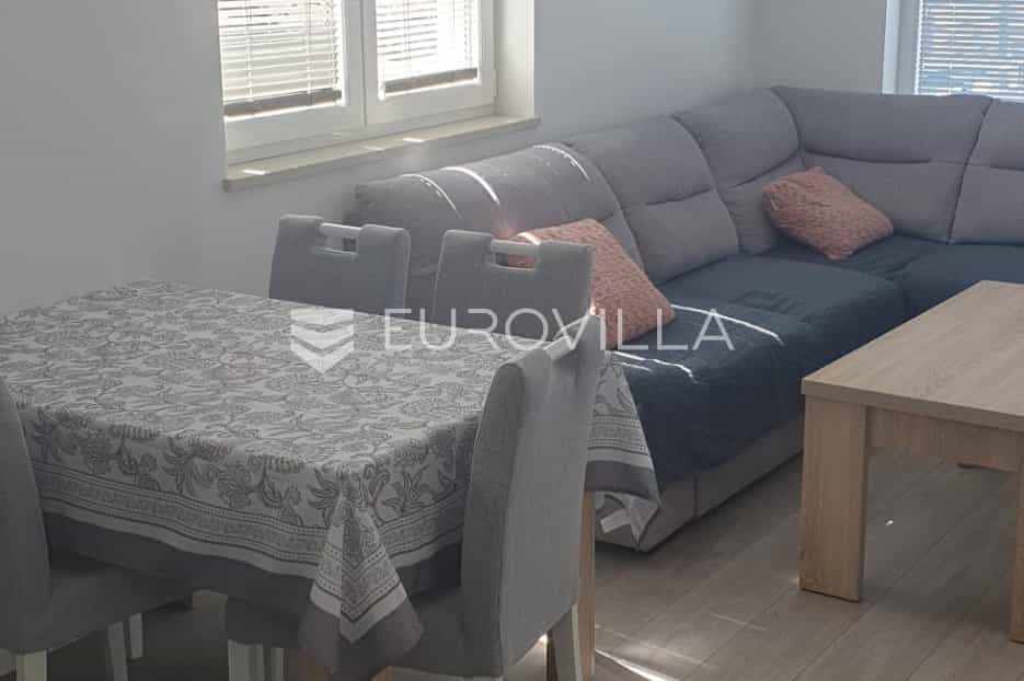 Condominium in Makarska, Splitsko-Dalmatinska Zupanija 11931599