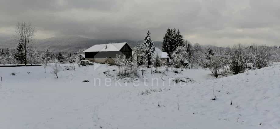 房子 在 Hambarište, Primorsko-goranska županija 11931701