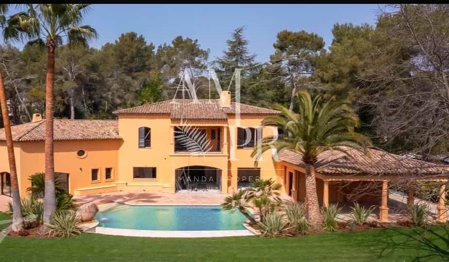 Hus i Mougins, Provence-Alpes-Cote d'Azur 11931772