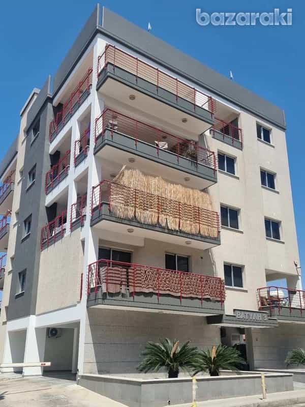 Condominium in Agia Fylaxis, Lemesos 11932096