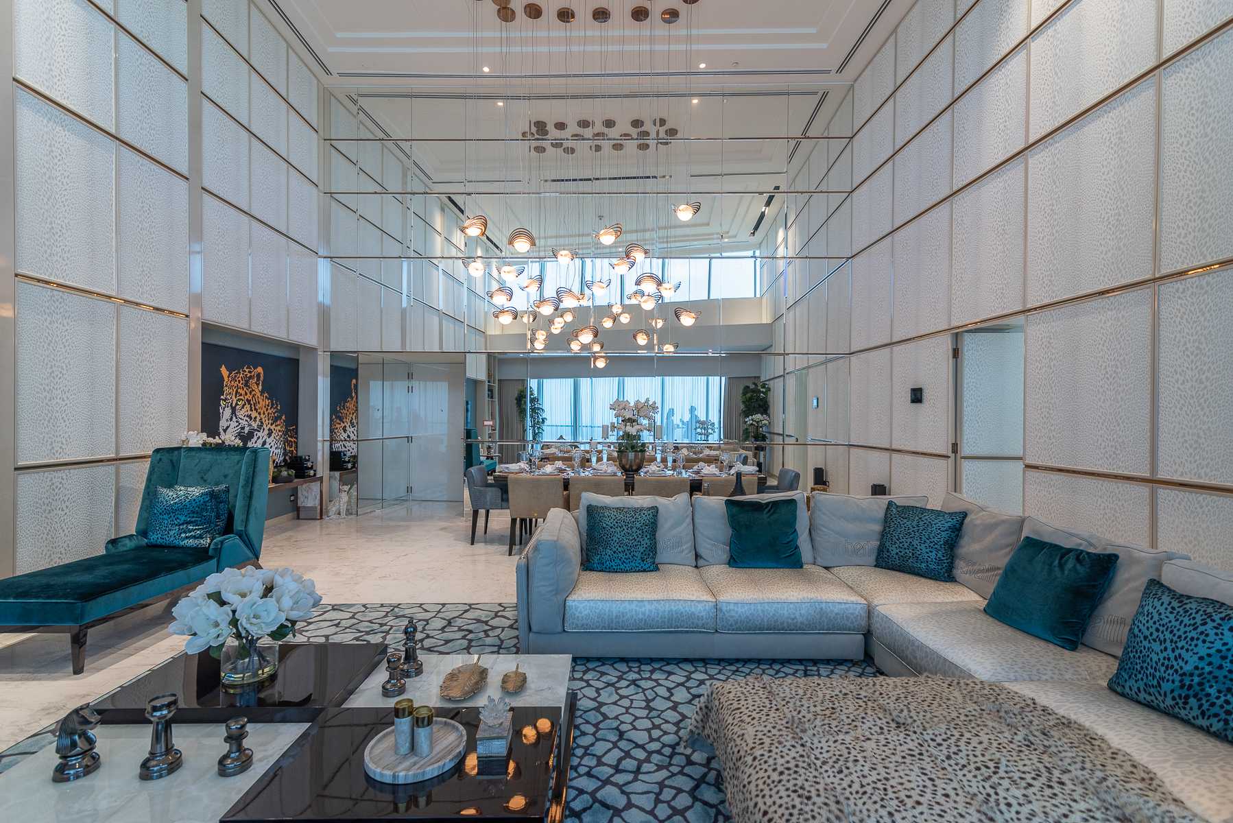 Condominium in Dubai, Dubayy 11932605