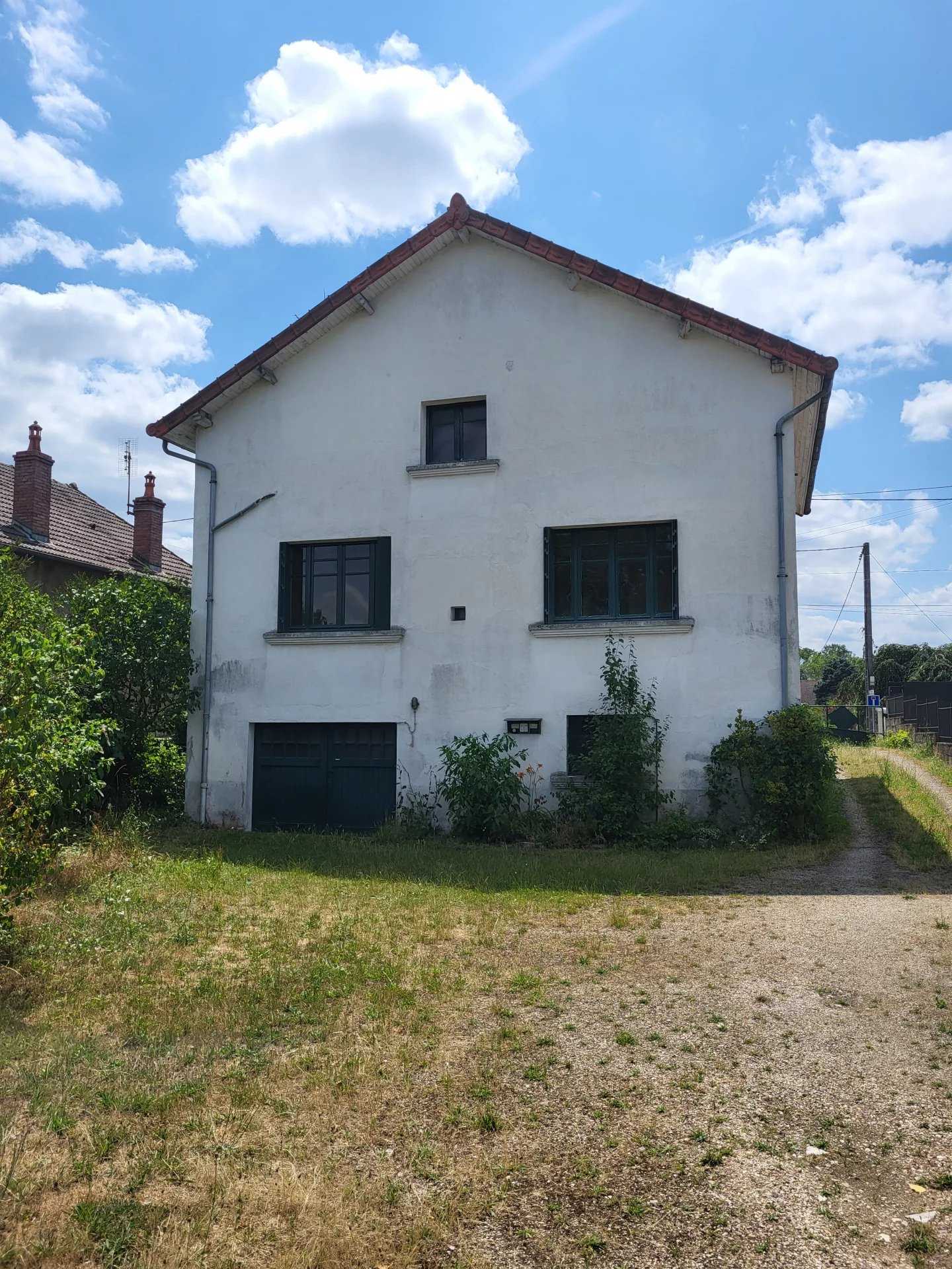 σπίτι σε Beaune, Bourgogne-Franche-Comte 11933380