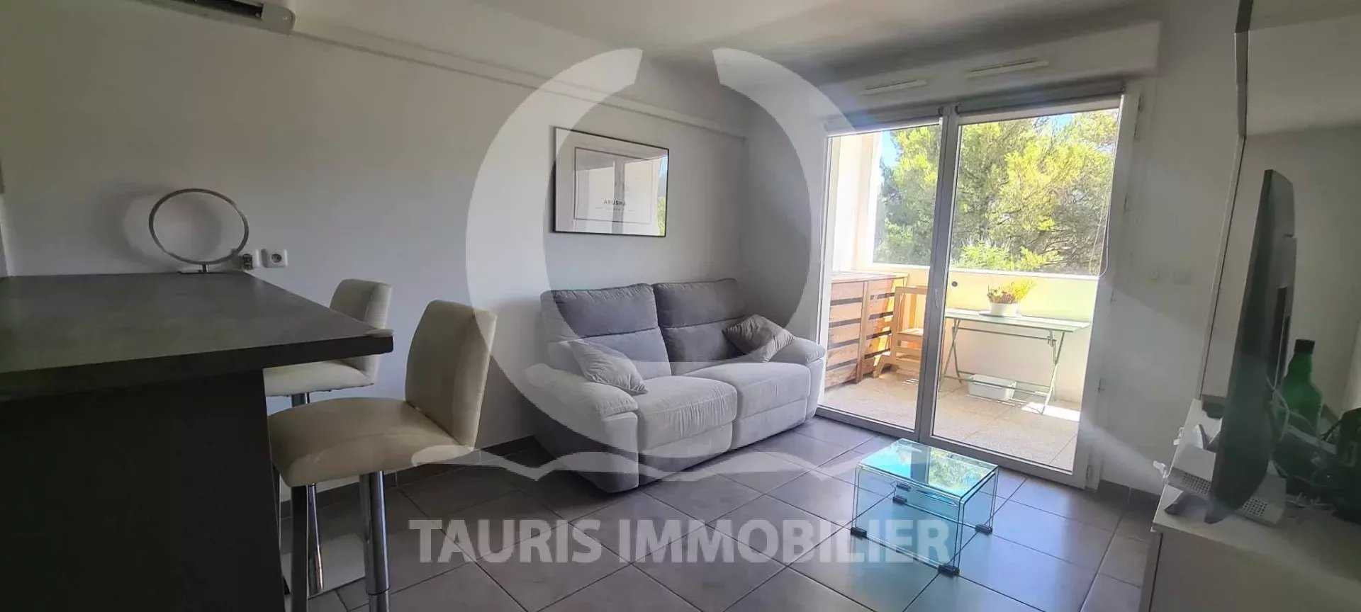 Condominium in La Millere, Provence-Alpes-Cote d'Azur 11933381