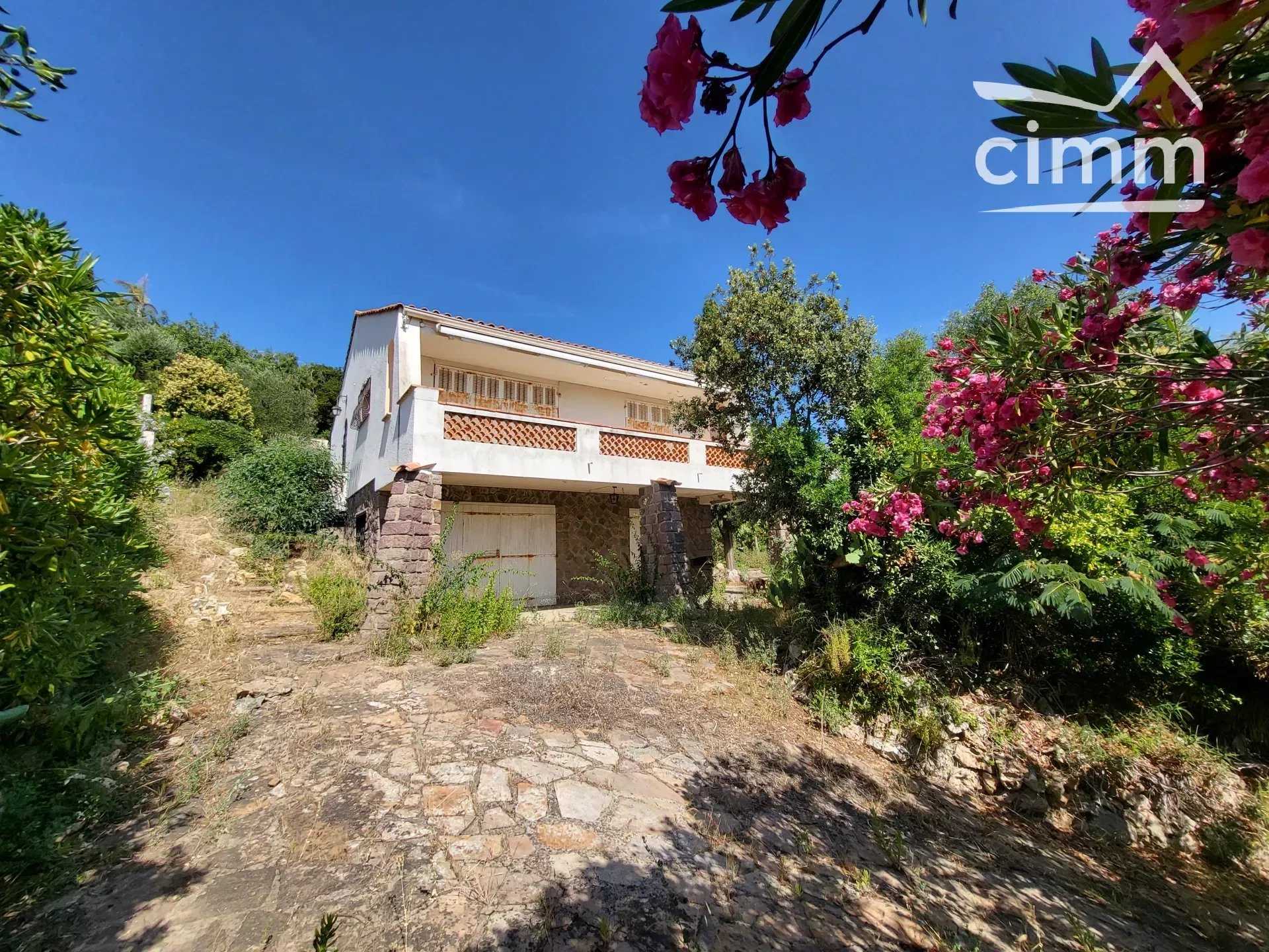 Huis in Sint-Aygulf, Provence-Alpes-Côte d'Azur 11933441